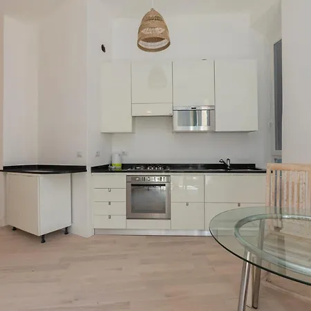 Apartment Luxury Near Porta Romana Tertulliano 37